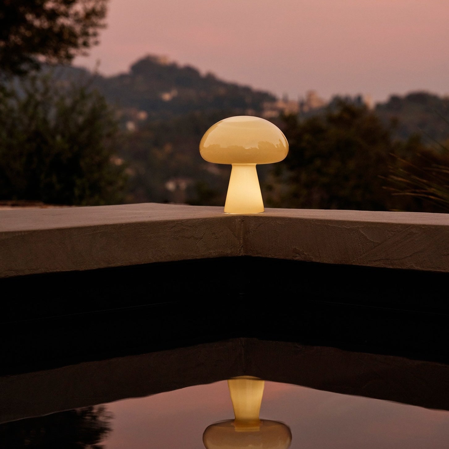 Obello Portable Lamp