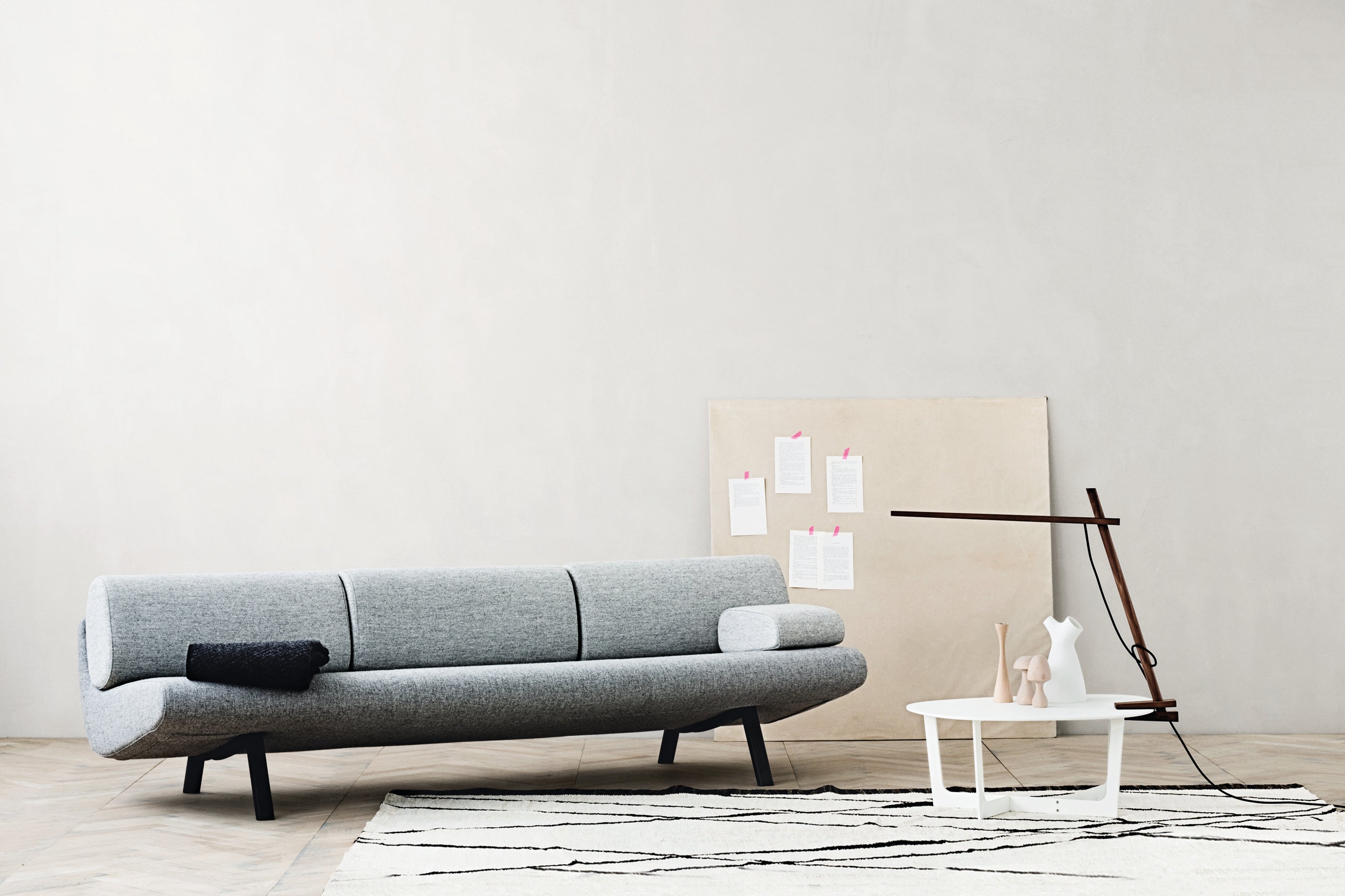 EJ190 Insula Small Side Table