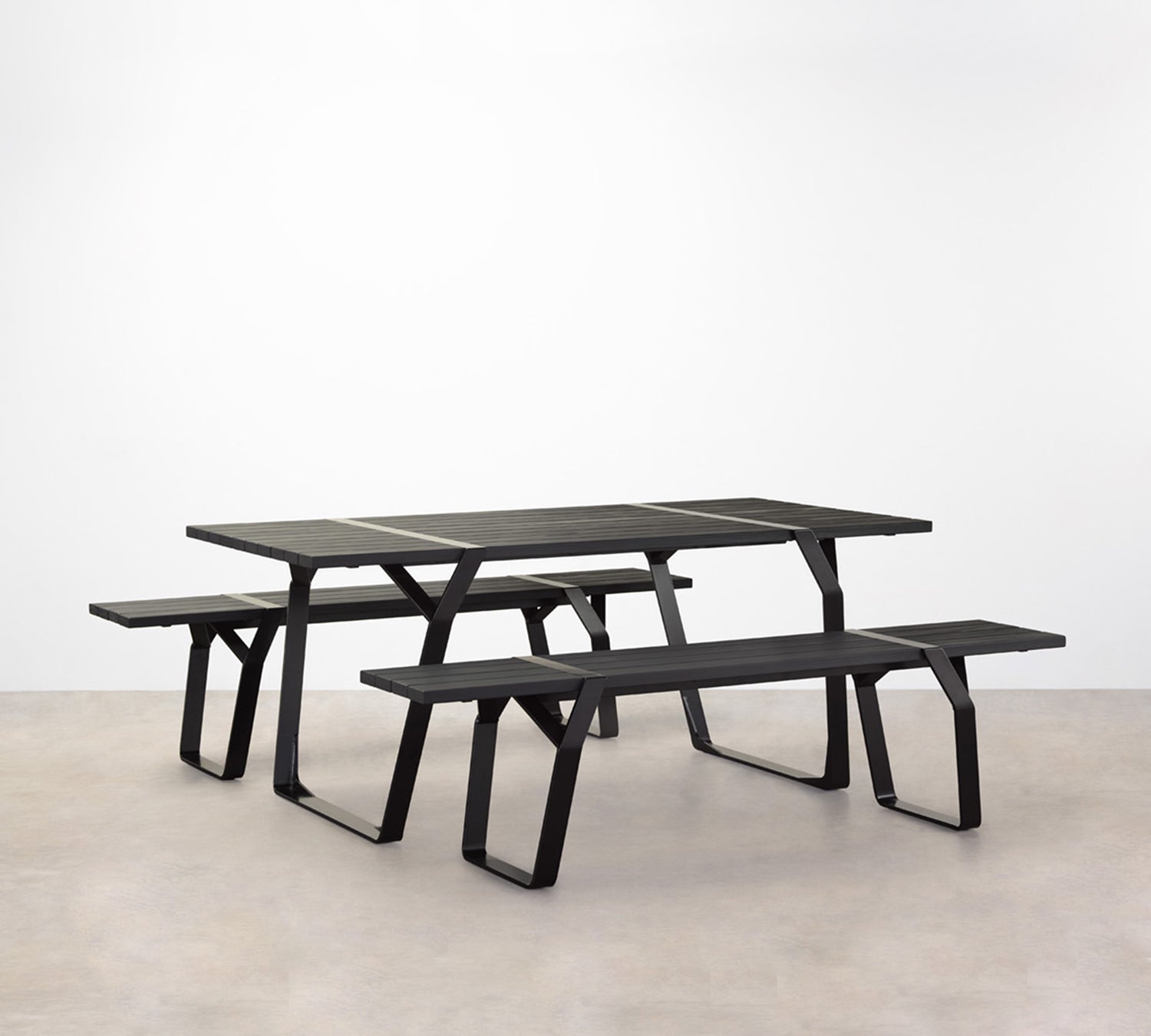 Flint Bench, Accoya Top