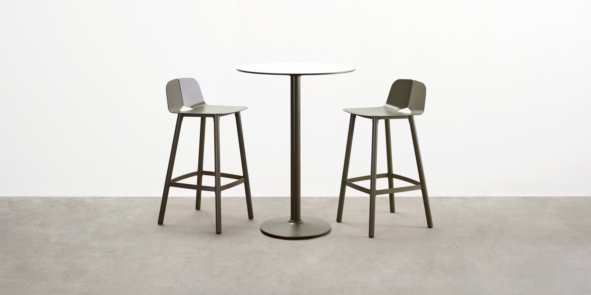 Round Seam Bar Table 75 dia x 105cmH