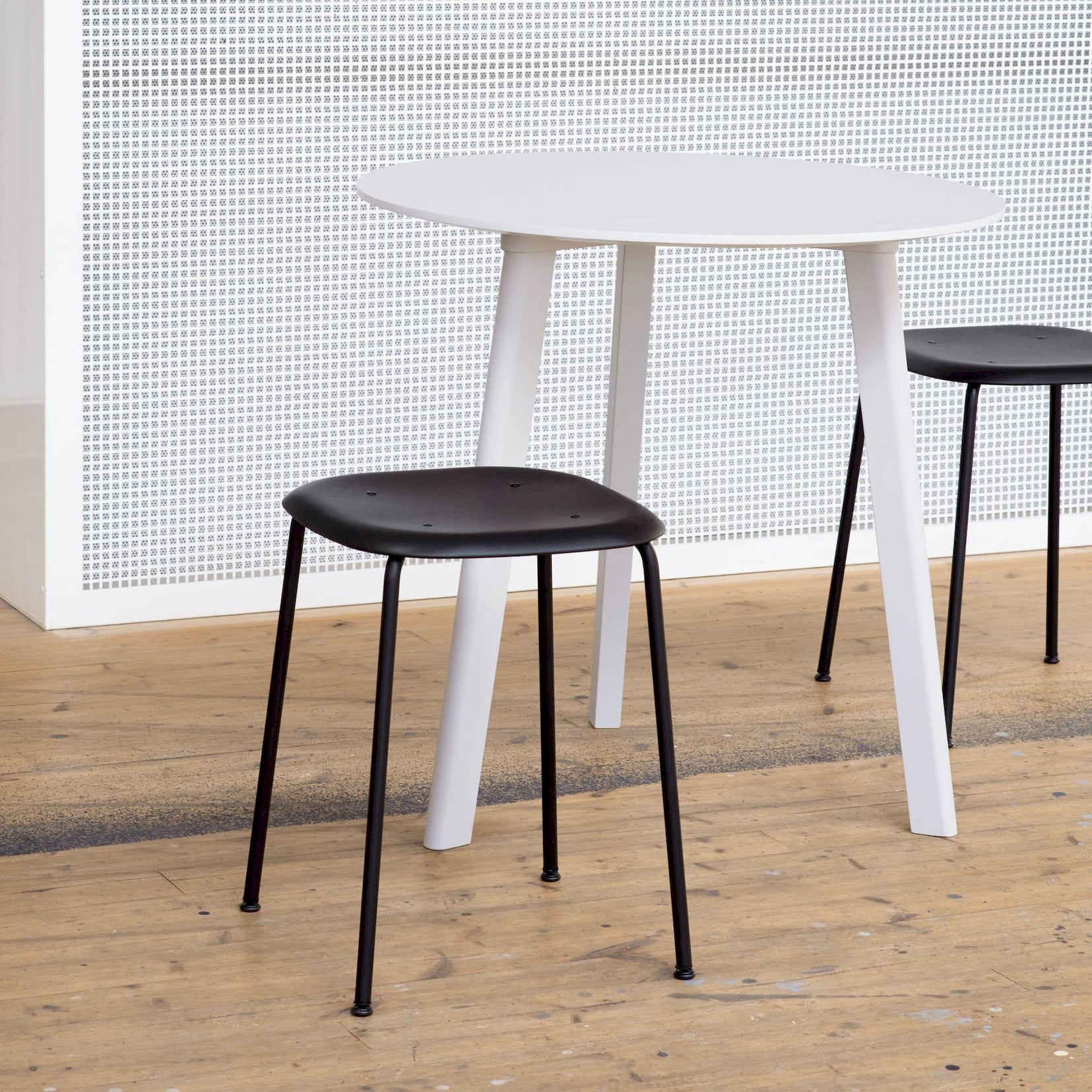Soft Edge 75 Stool, Polypropylene