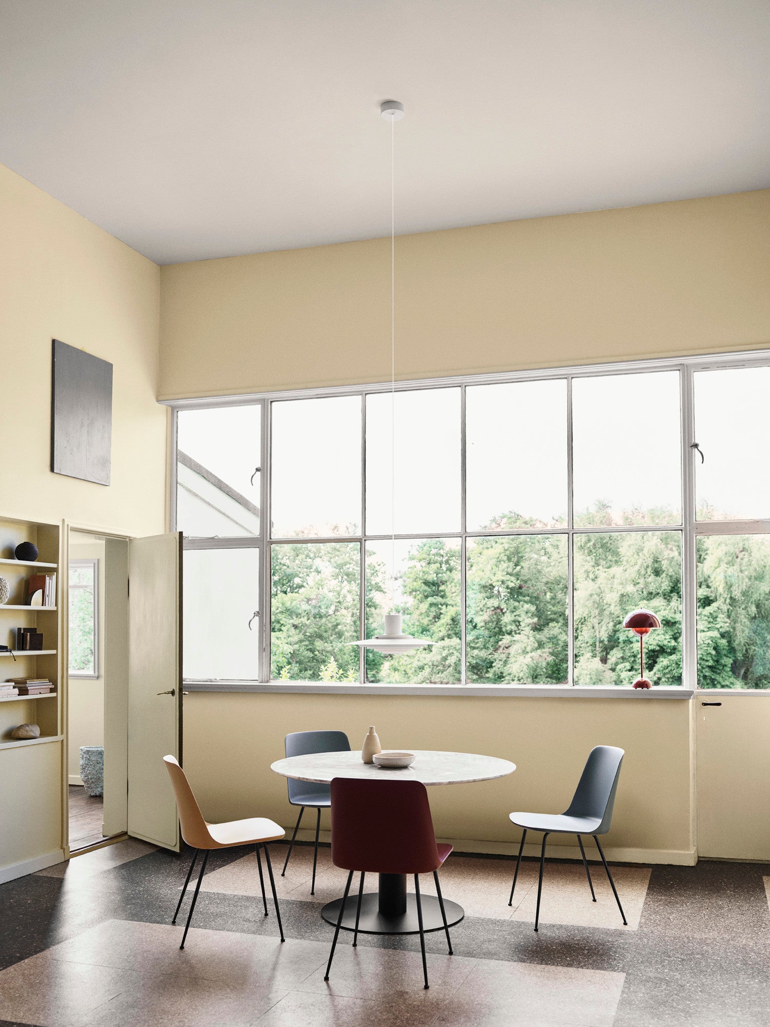Rely HW8 Chair