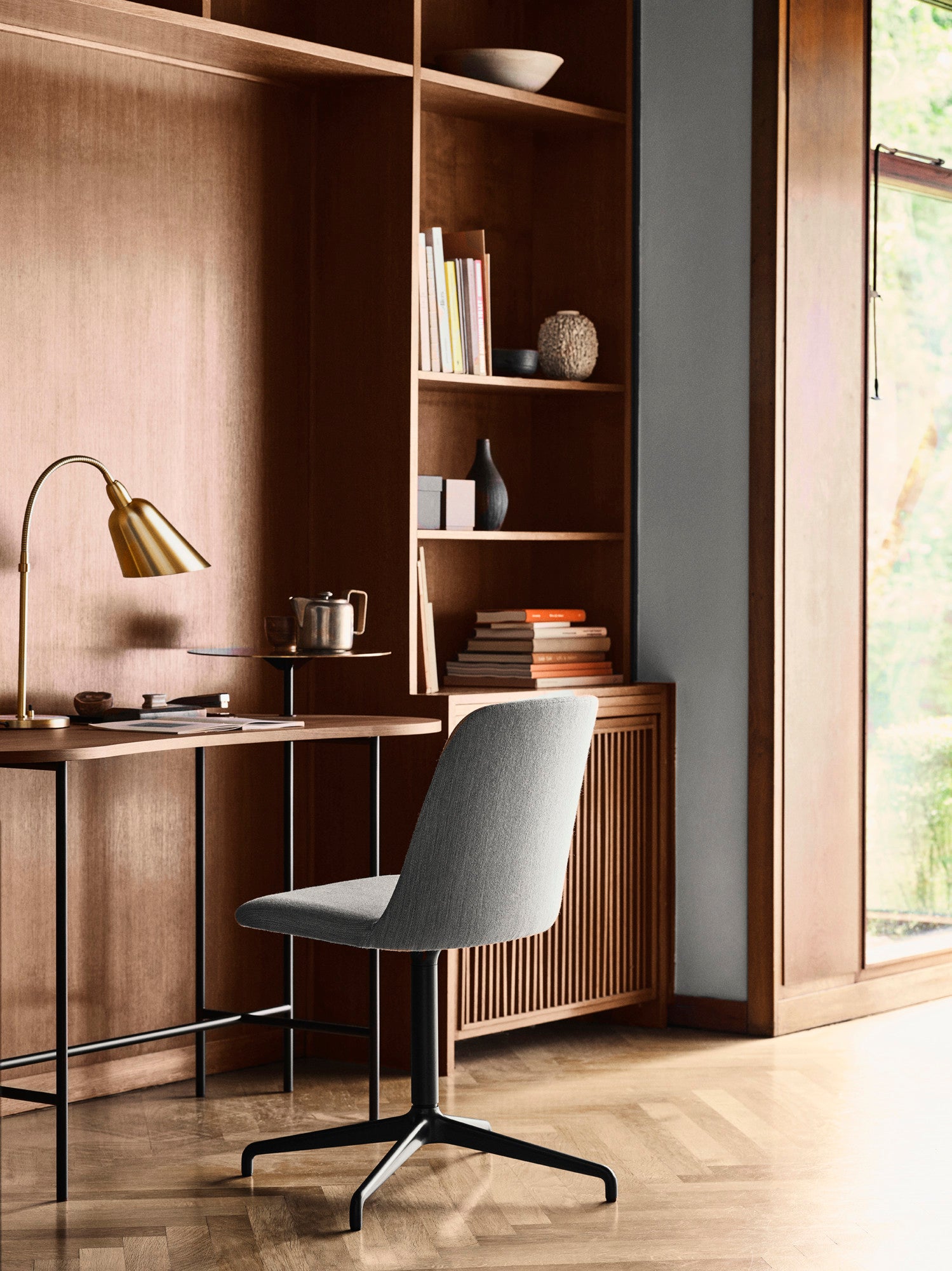 Rely HW13 Chair
