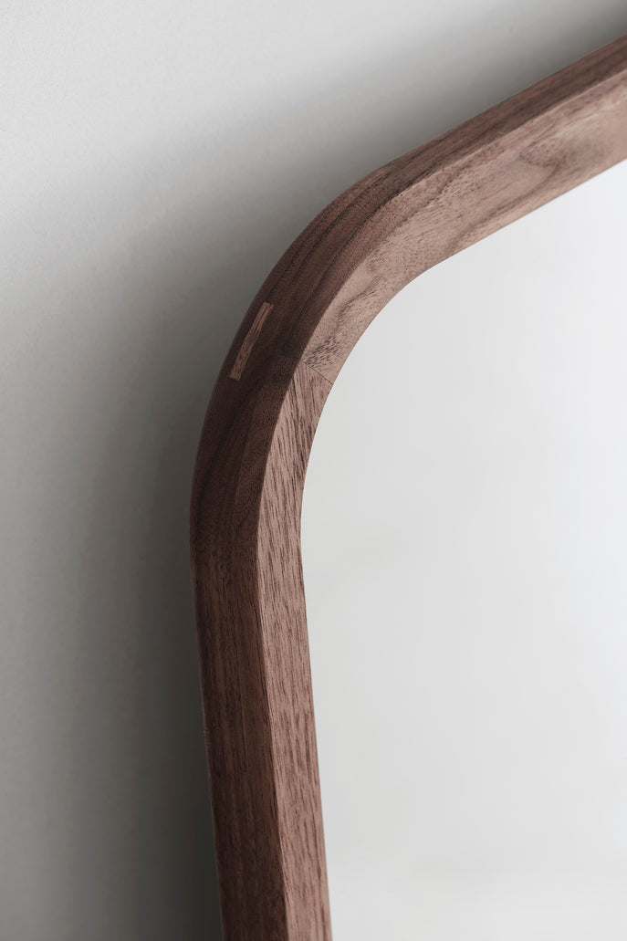 Silhouette Mirror Walnut 70 x 70 cm