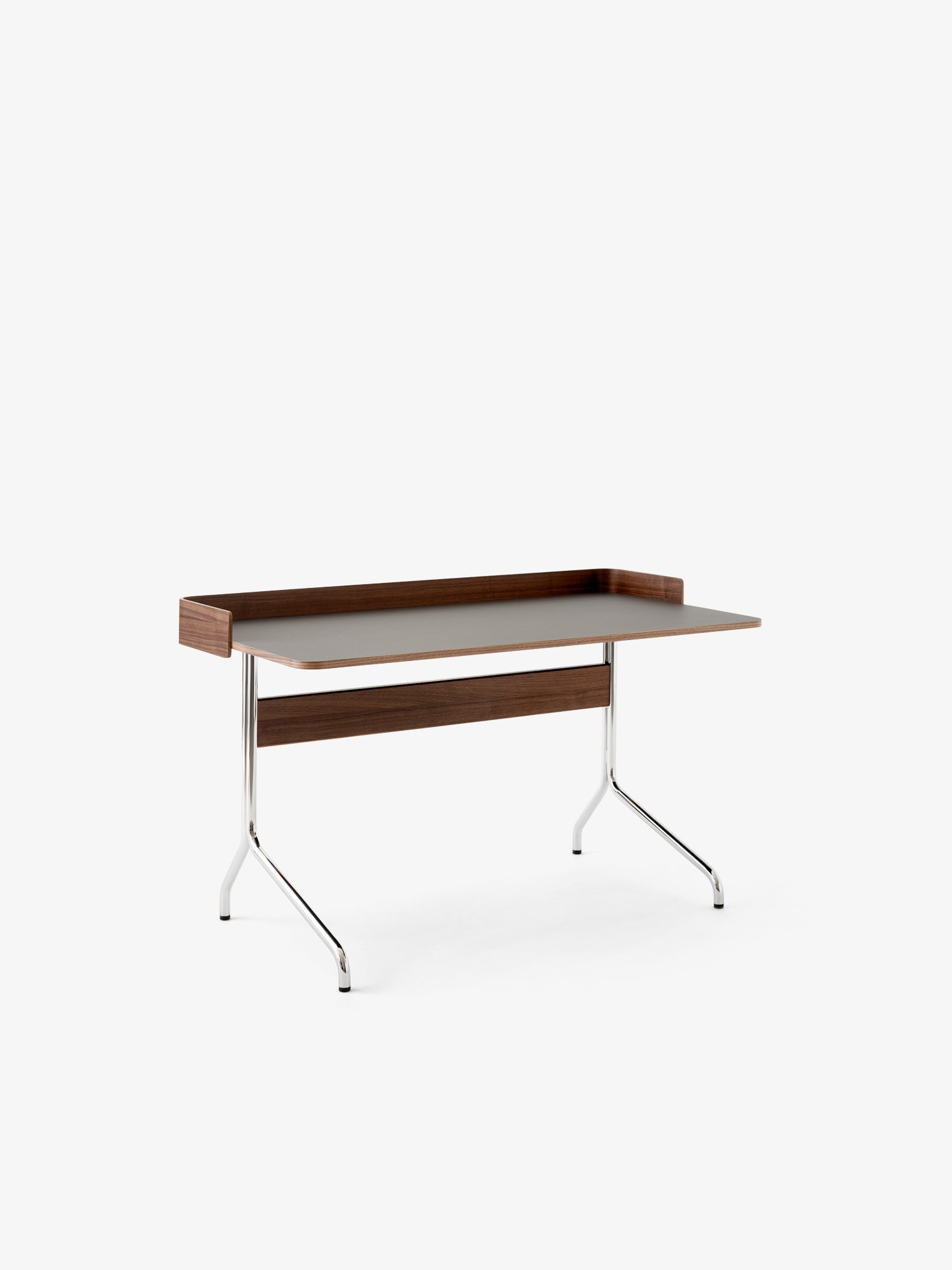 Pavilion AV17 Desk With Back Panel