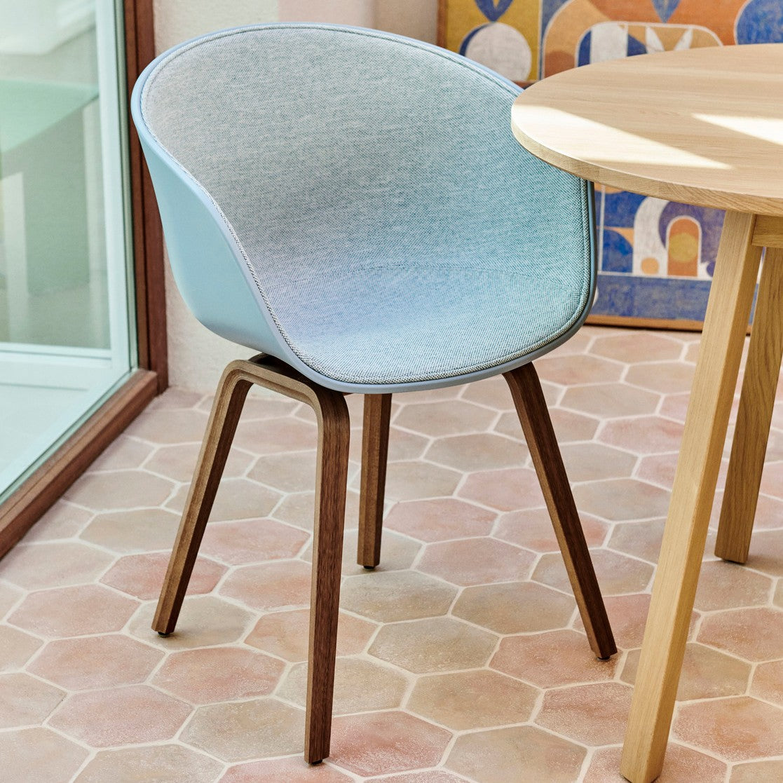About A Chair AAC22 - Front Uph Wal V2