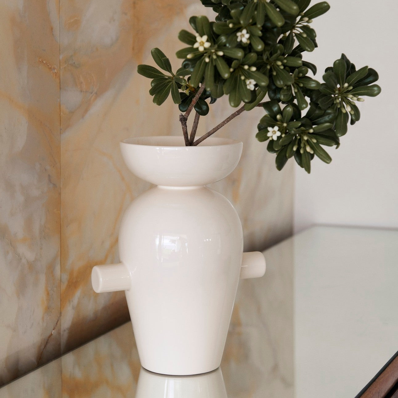 Momento Vase Cream - JH40