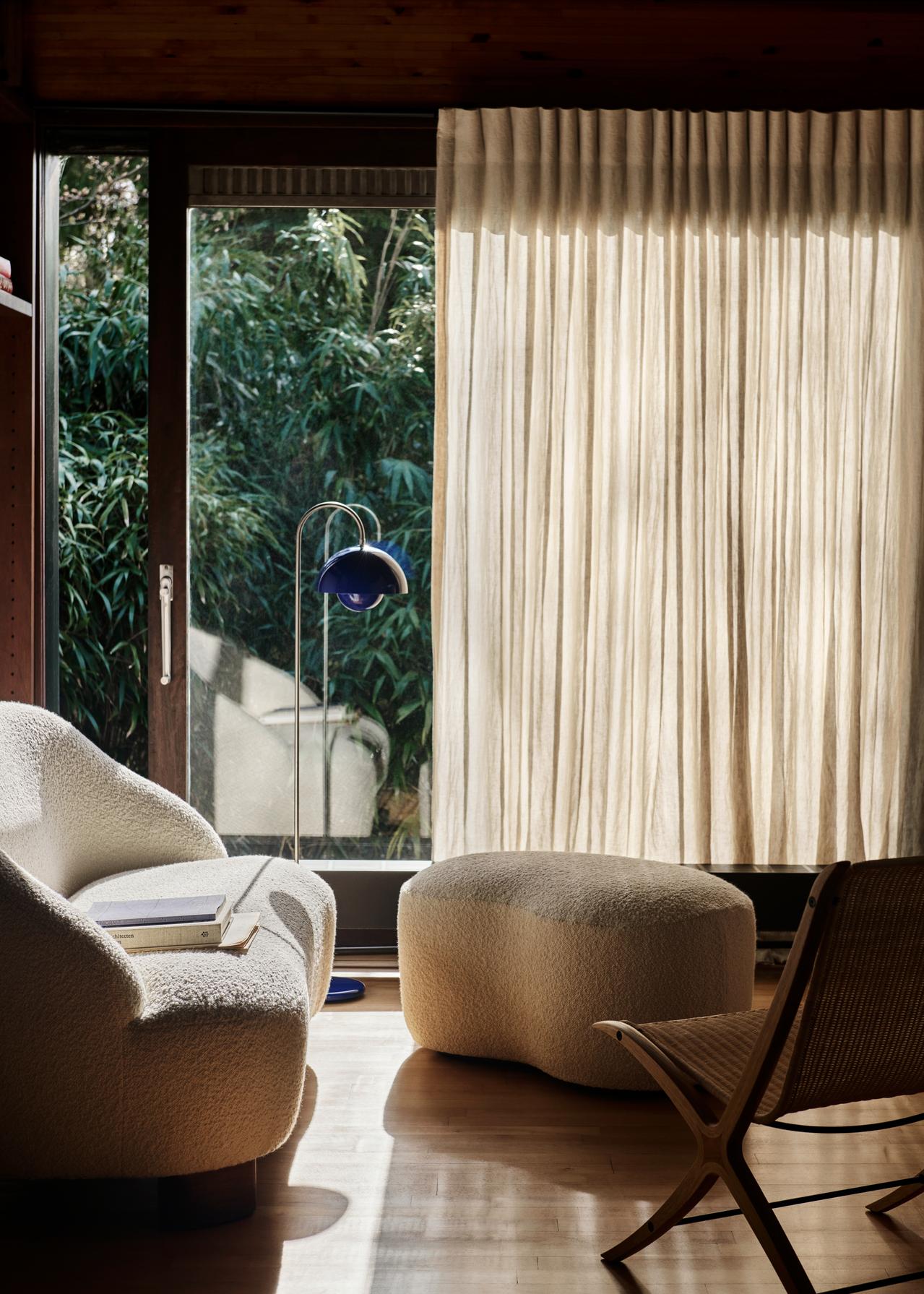 Margas LC5 Liljencrantz Pouf