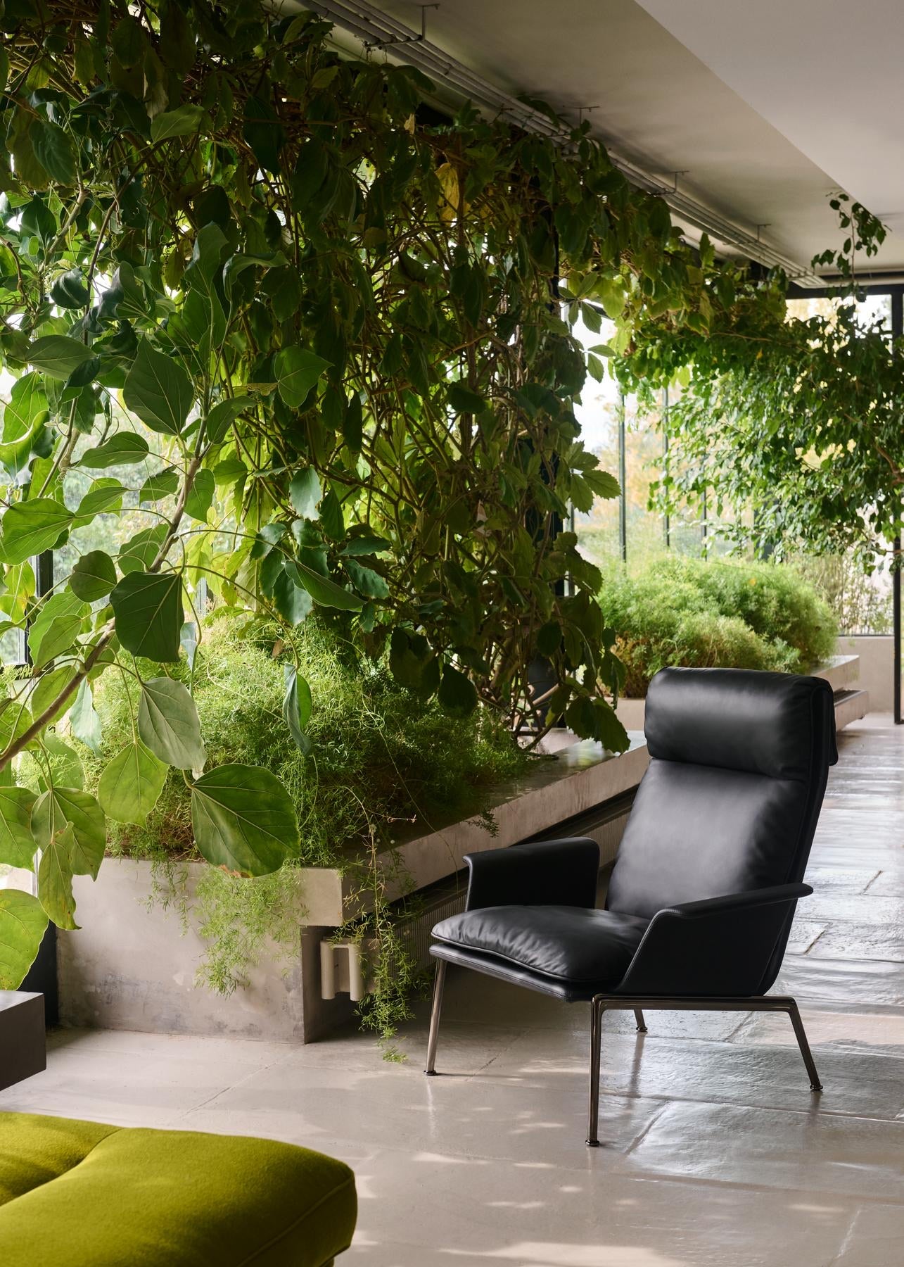 Muno LN17 High Back Lounge Chair w. Arms