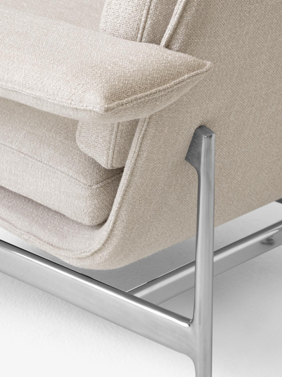 Meantime AV31 Sofa W: 237 cm