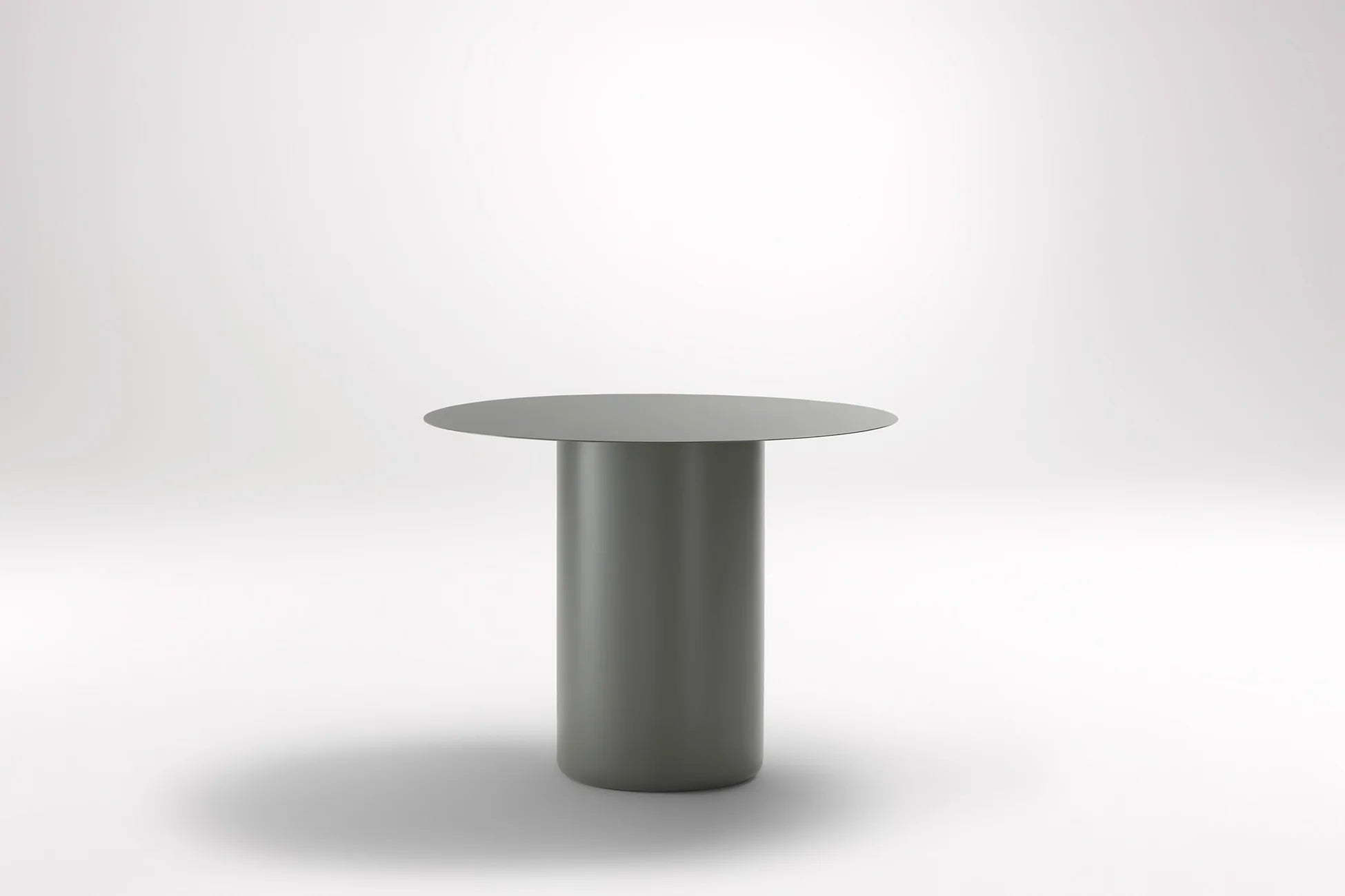 Sequence Round Bar Table - Indoor