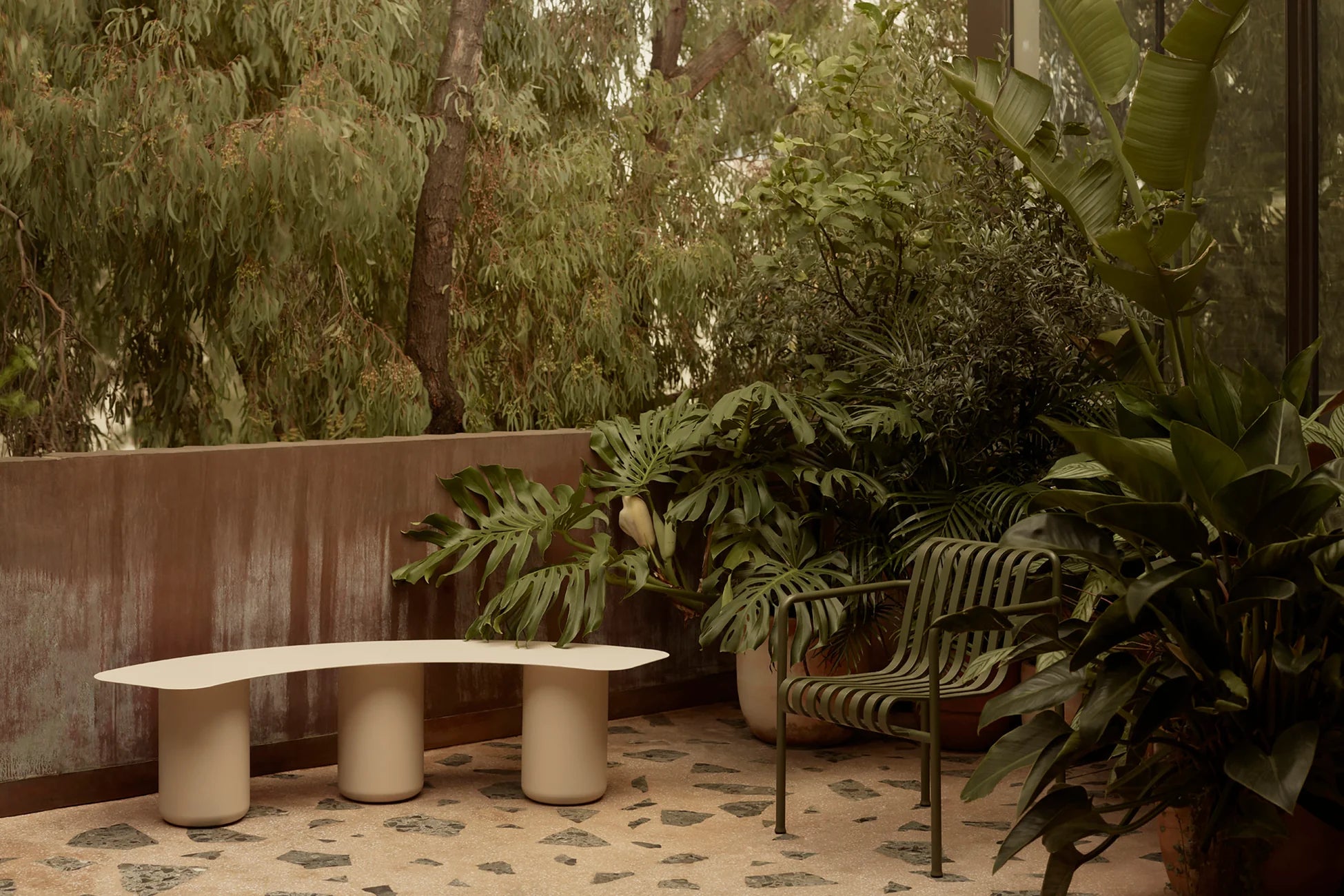 Sequence Curved Bench Small - Outdoor