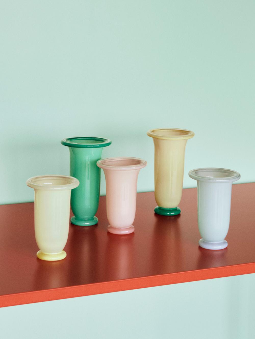 Empire Vase- L, Sand w/ Lemon Rim, Grn B