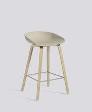 AAS32 Stool - Kitchen Height, Front Upholstery