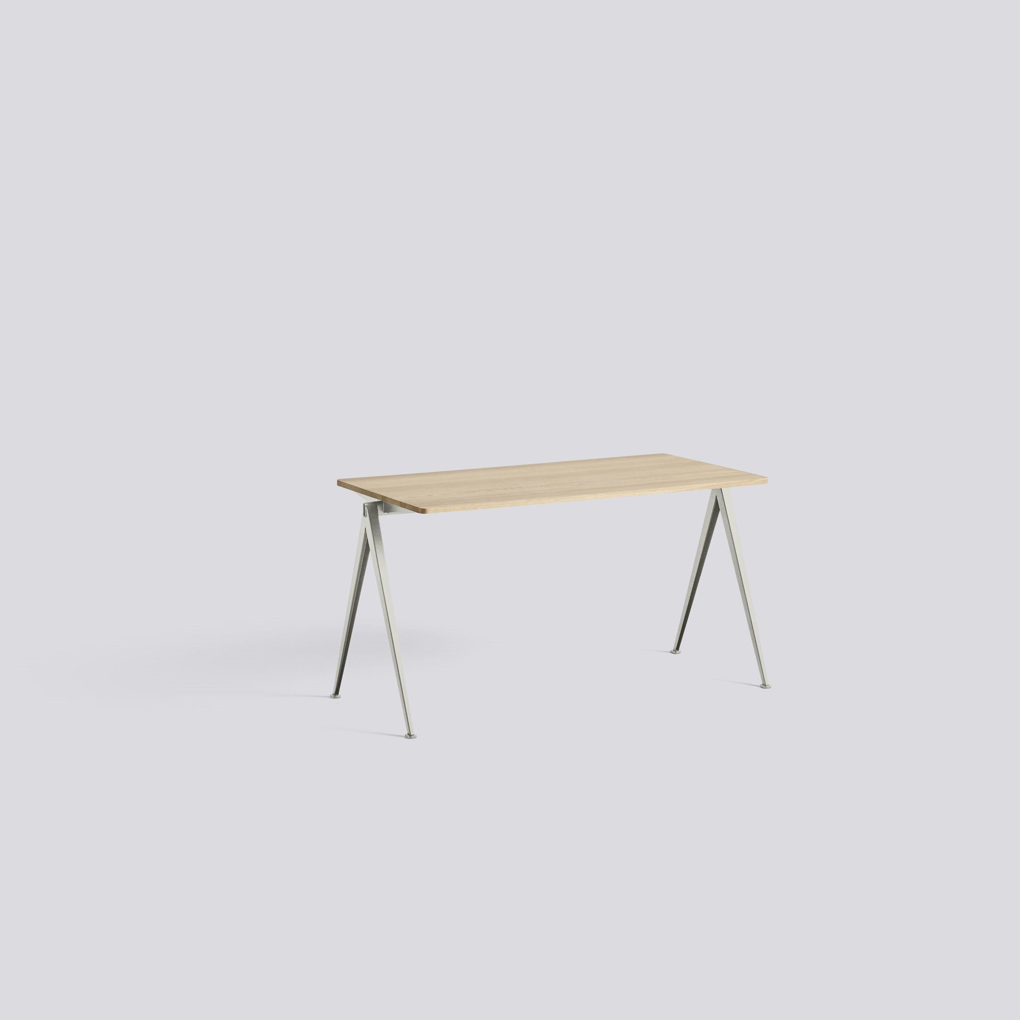 Pyramid Table 01
