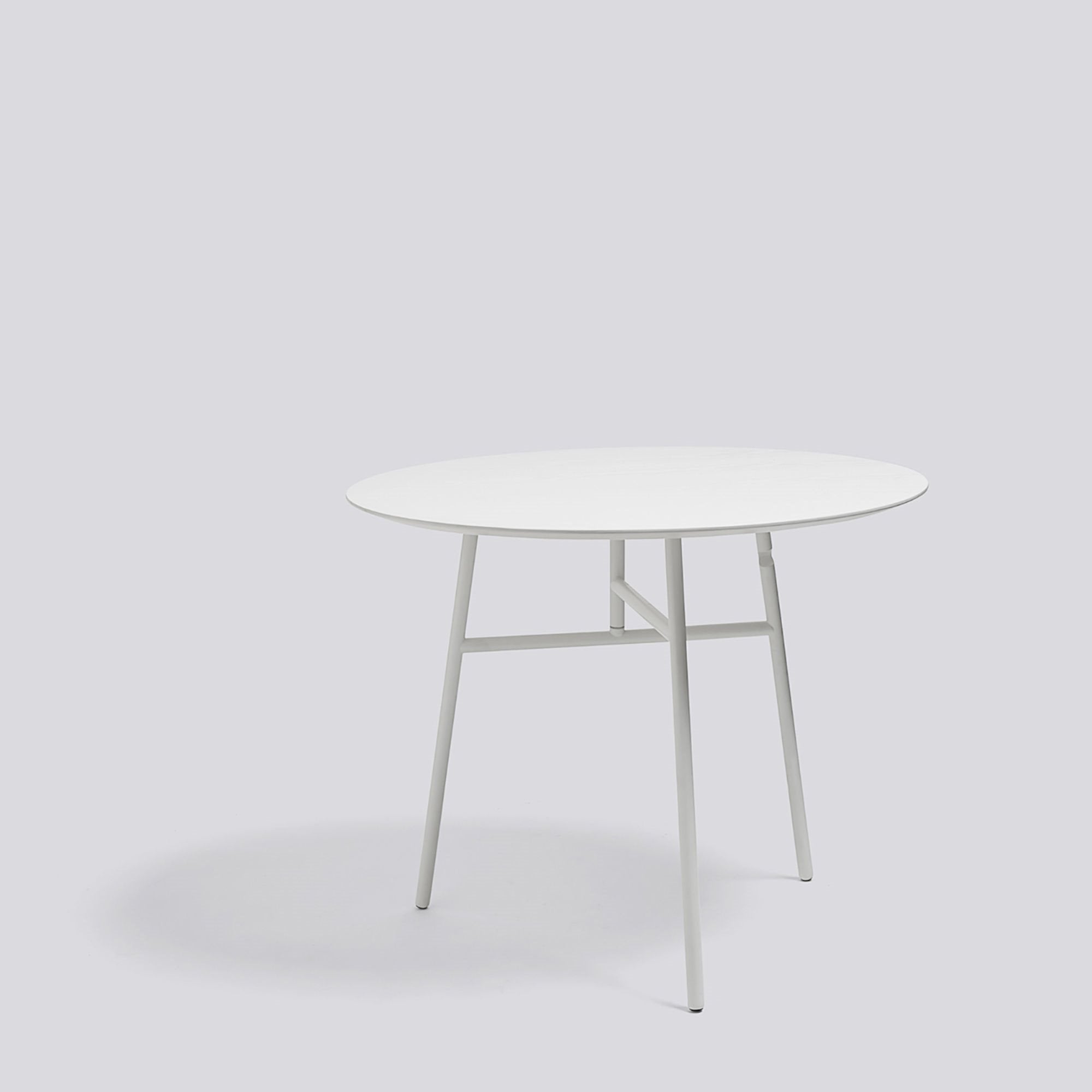 Tilt Top table Ø90 x H74 cm