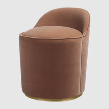 Tail Lounge Chair Low Back
