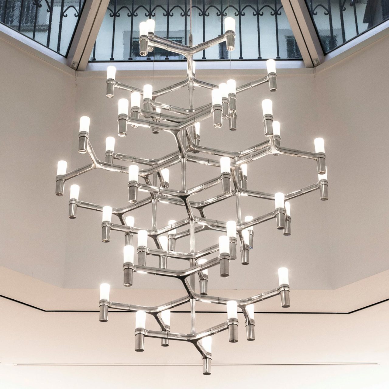 Crown Summa Pendant Light