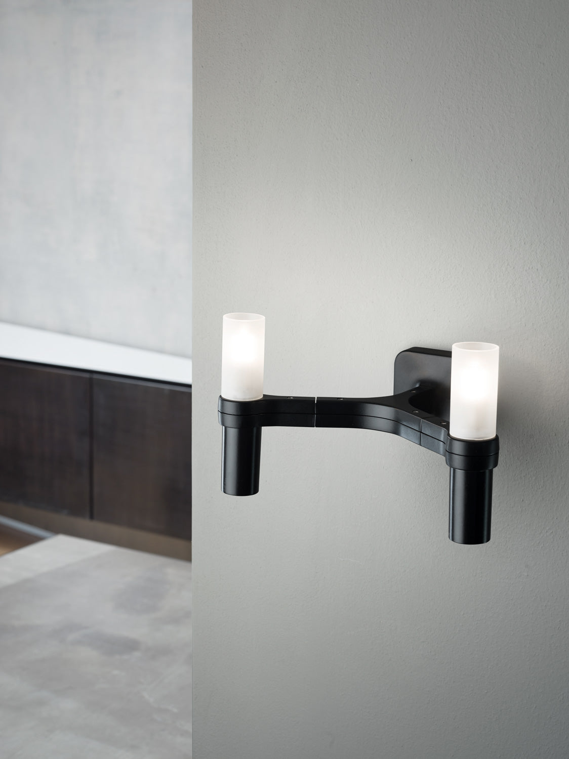 Crown Wall Light, 4 Arms