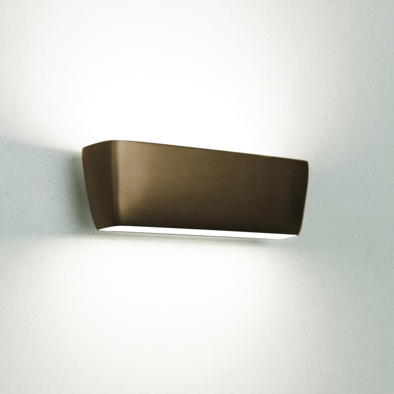 Flaca Wall Light