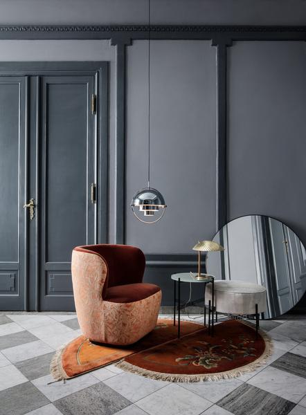 Gubi Wall Mirror - Round Ø110cm