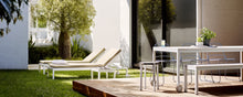 Linear Sunlounge