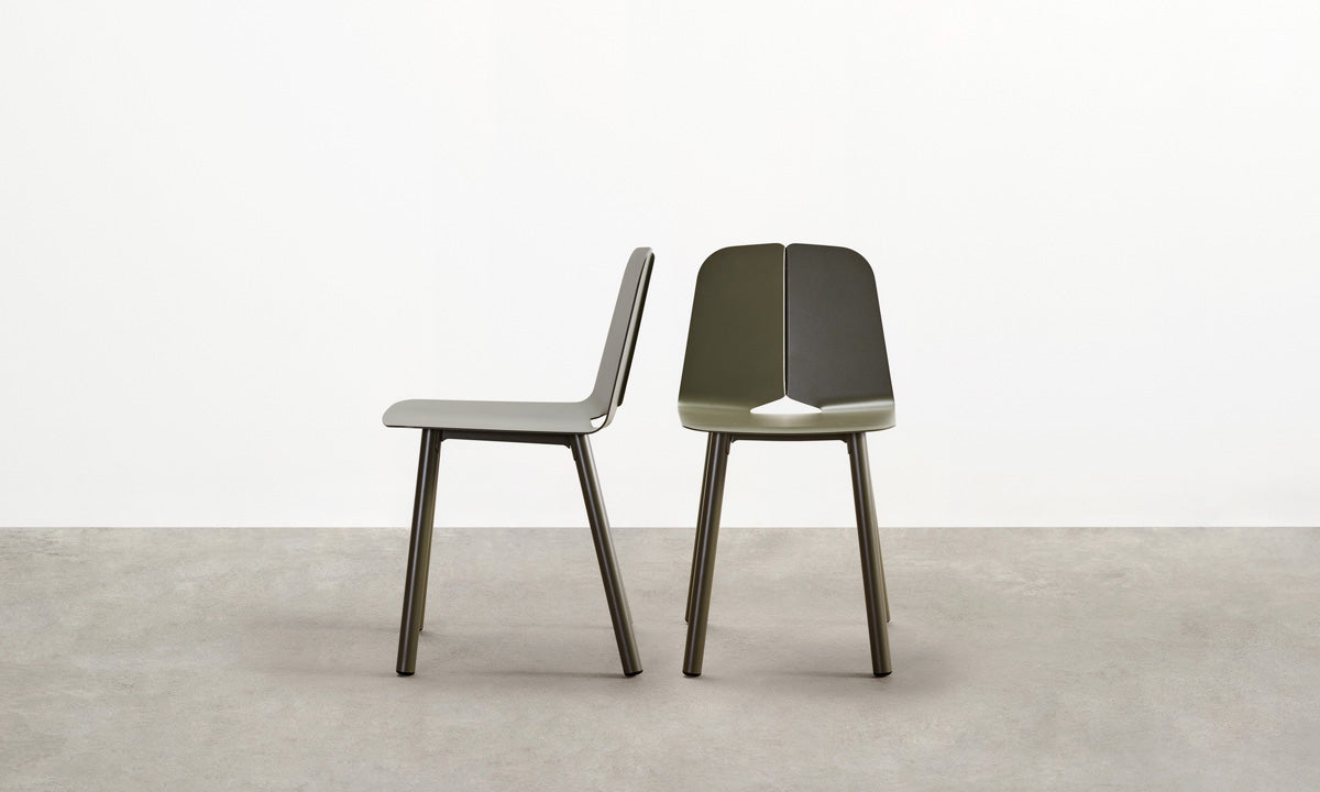 Seam chair with timber legs