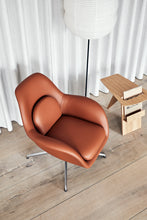 Swoon Lounge Chair Petit Swivel