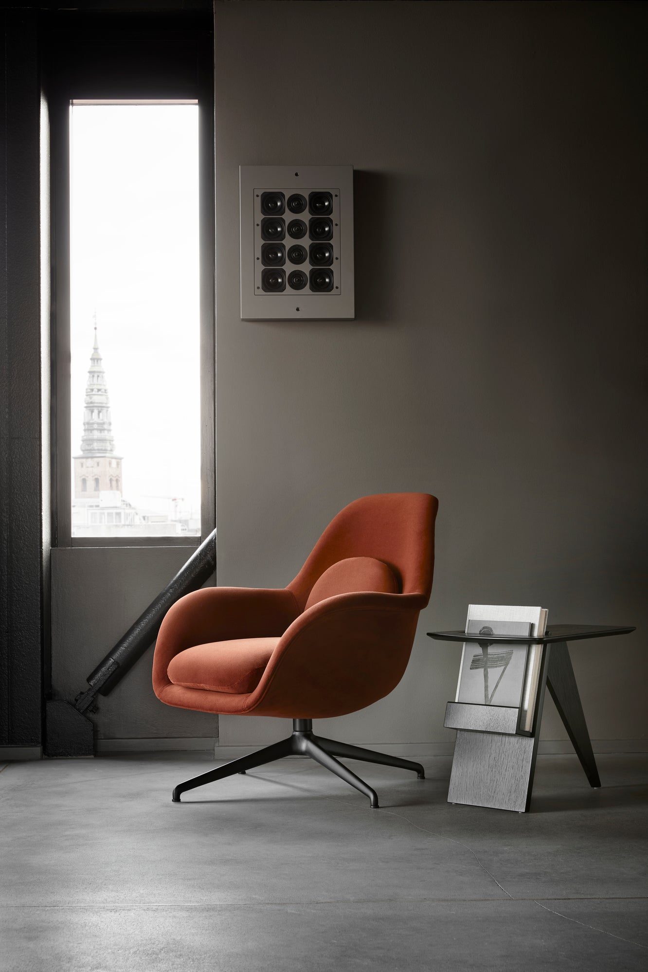 Swoon Lounge Chair Petit Swivel