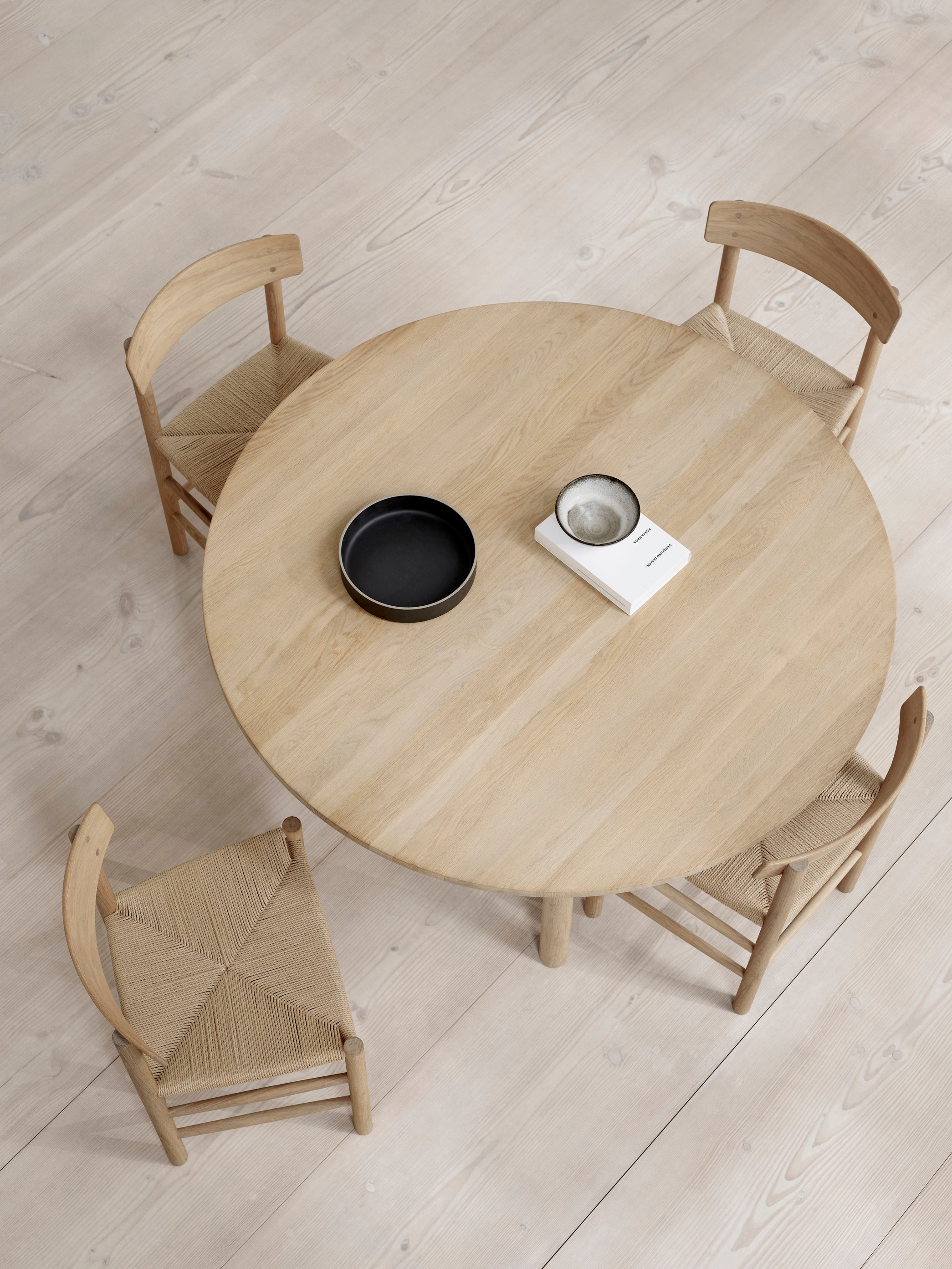 Taro Dining Table Ø120