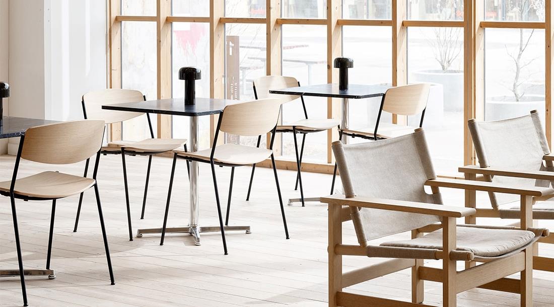 Lynderup Metal Base Chair
