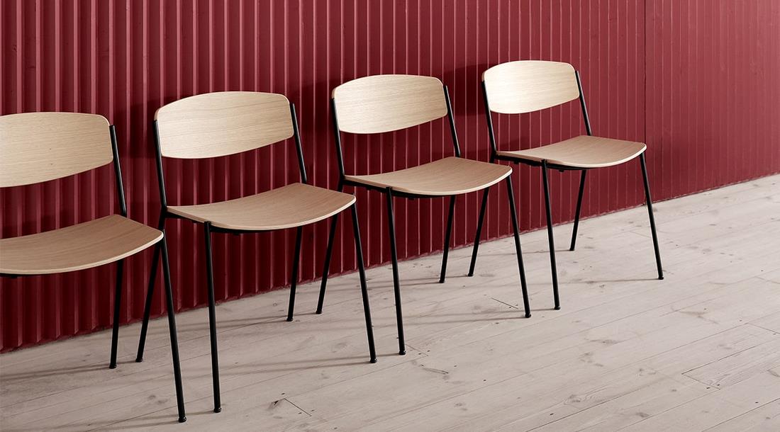 Lynderup Metal Base Chair