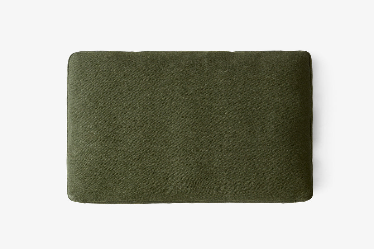 Develius Pillow, Large
