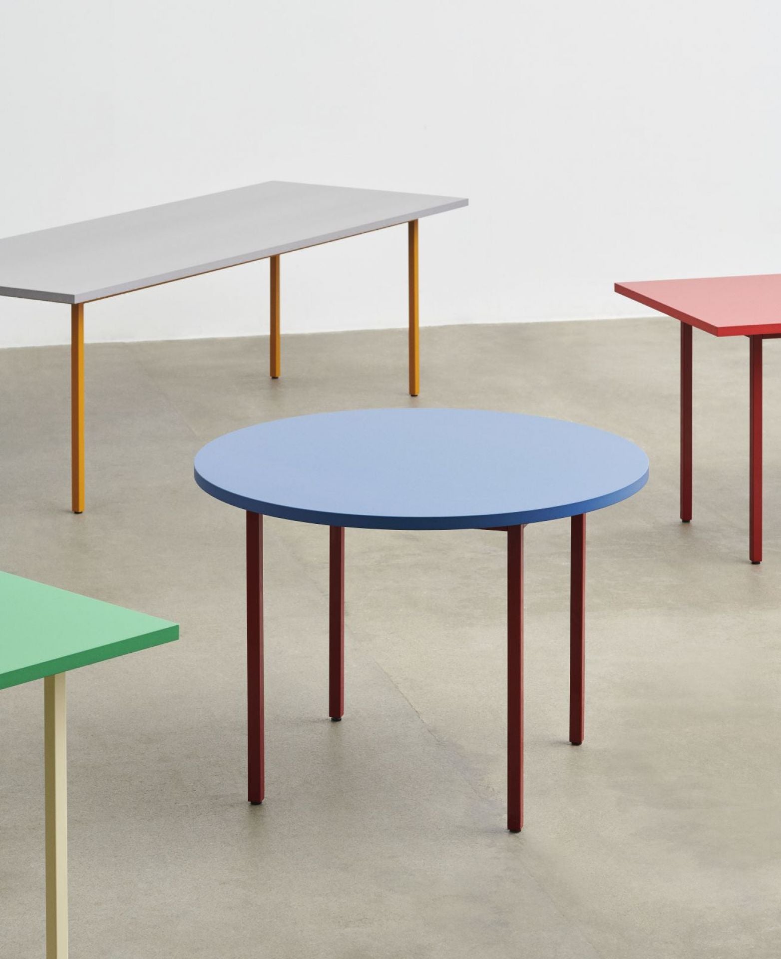 Two-Colour Table - Ø120