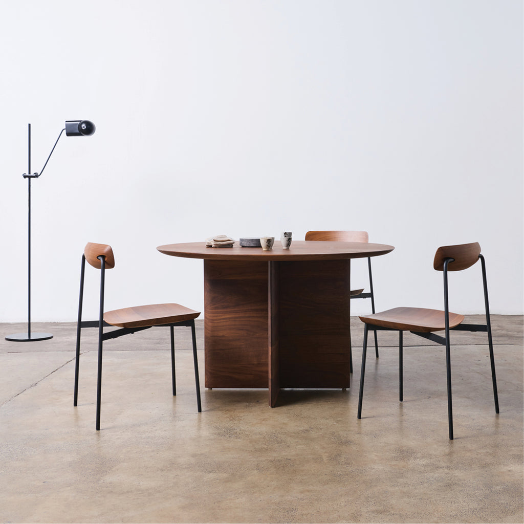 Nami dining table round