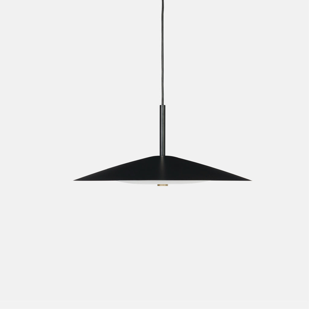 Broad Pendant 500dia