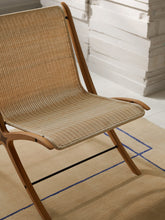 X Lounge Chair HM10