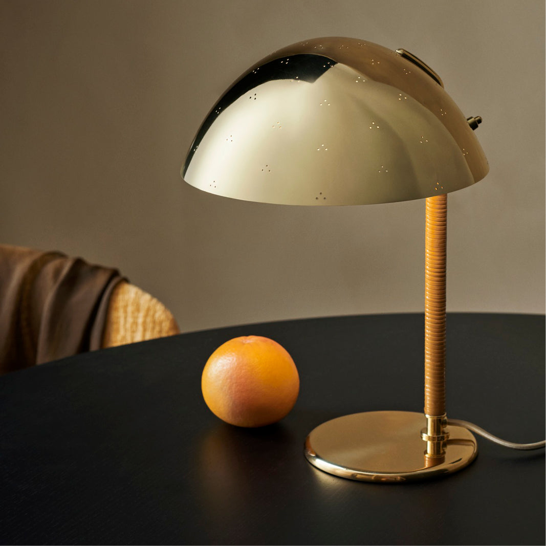 9209 Table Lamp