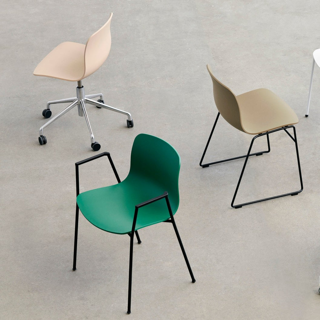 About A Chair AAC08 - Polypropylene V2