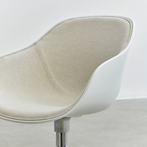 About A Chair AAC220 - Front Upholstery Polished Eco