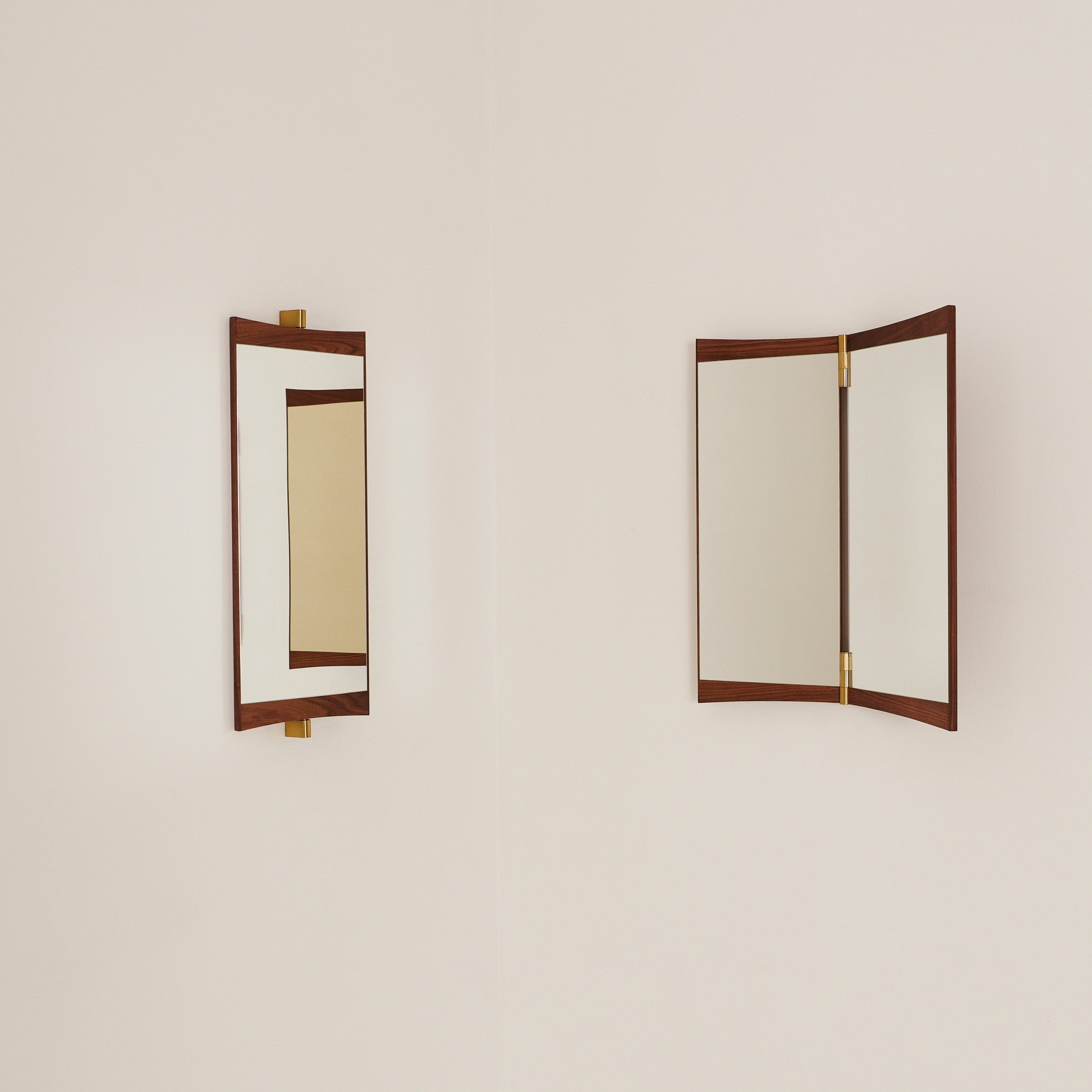 Vanity Wall Mirror 2, 58.2x69 cm