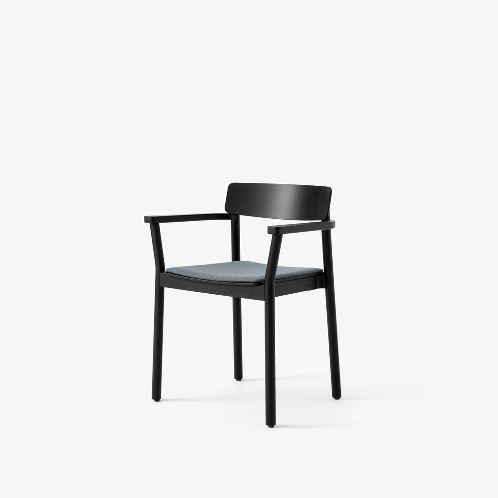 Betty Armchair TK11