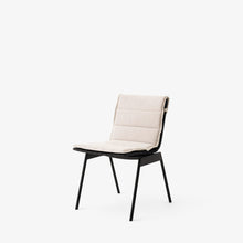 Ville Outdoor Sidechair AV33
