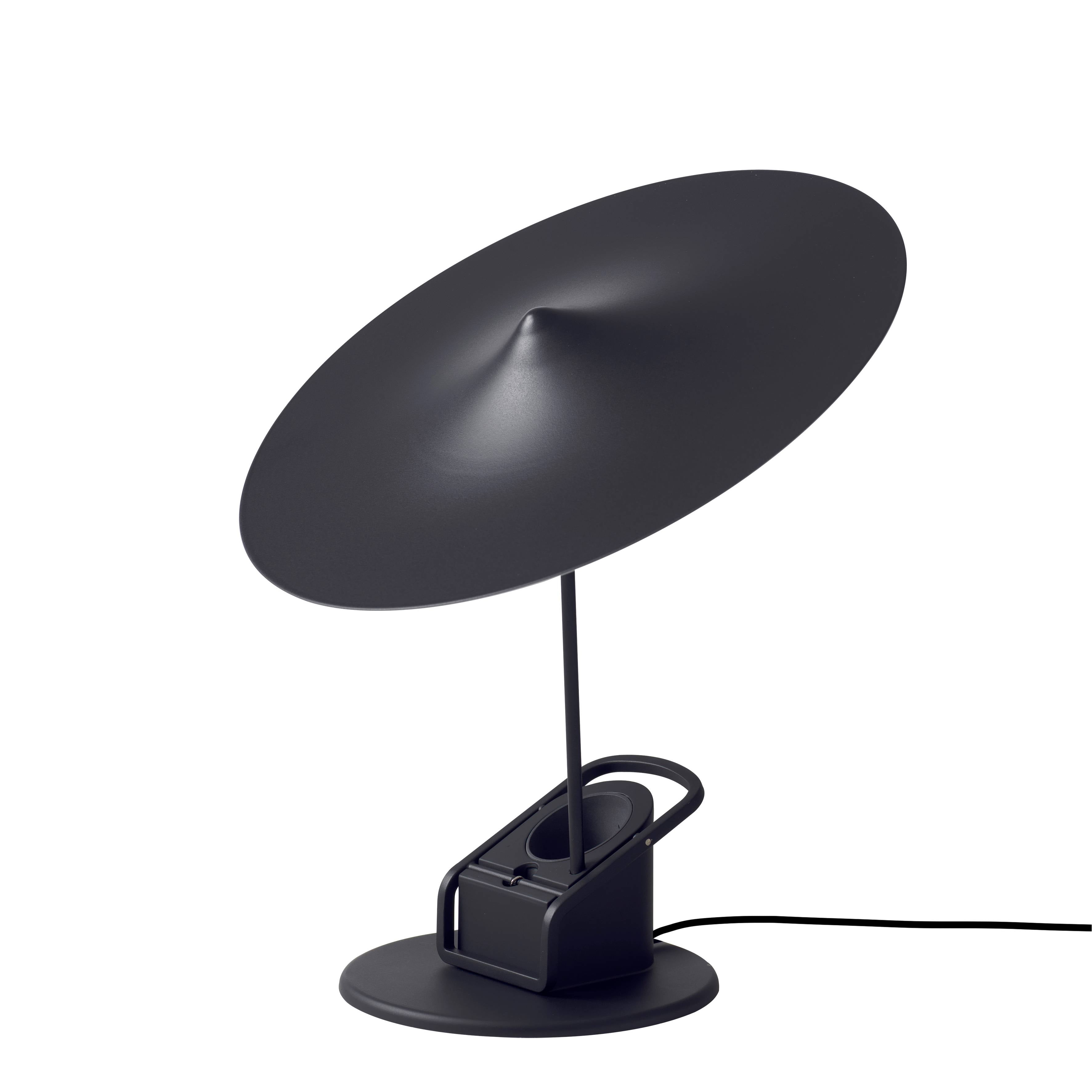 W153 Ile Lamp