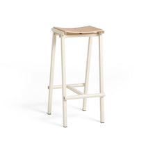 Taburete 8 Bar Stool High