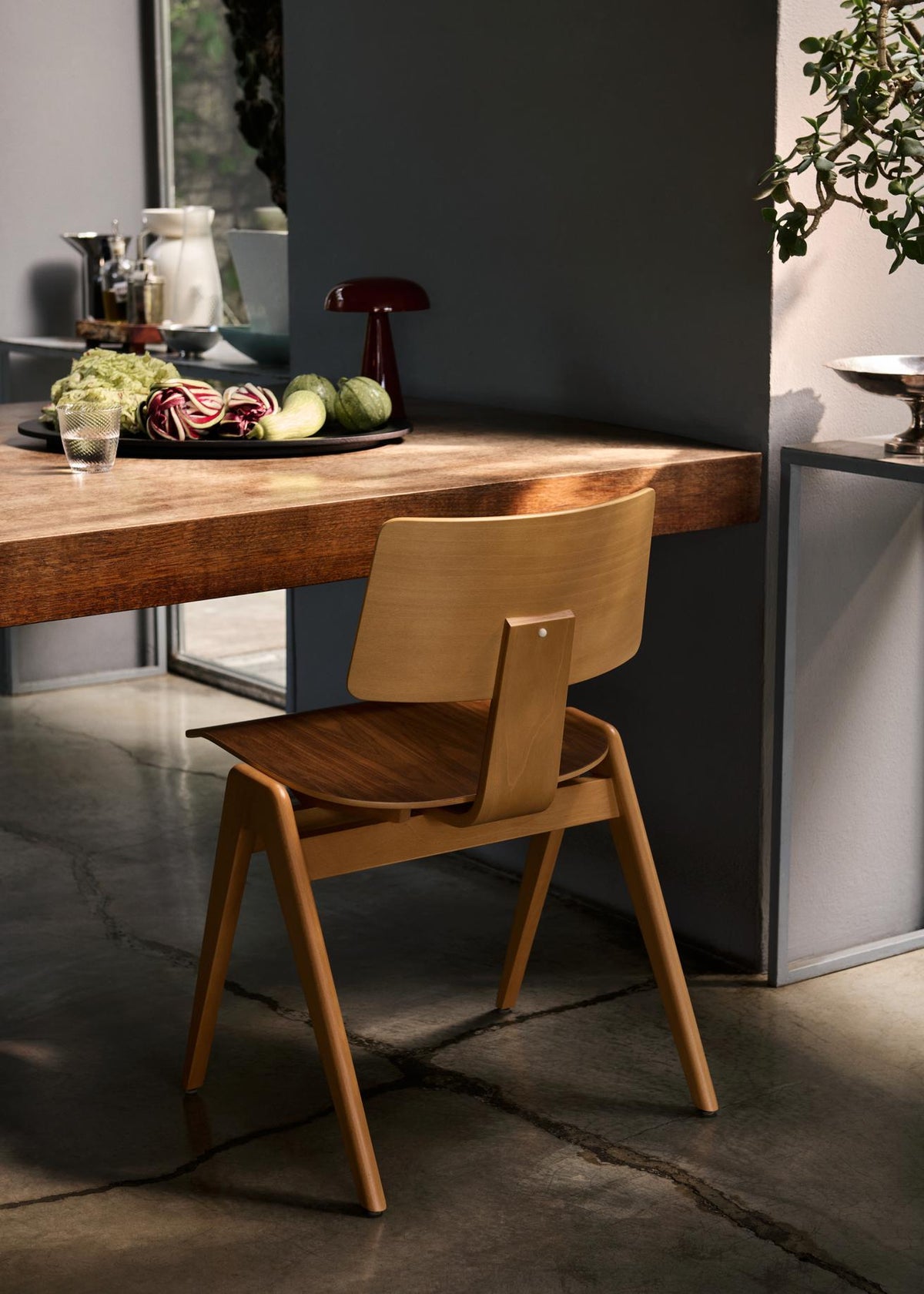Daystak Side Chair