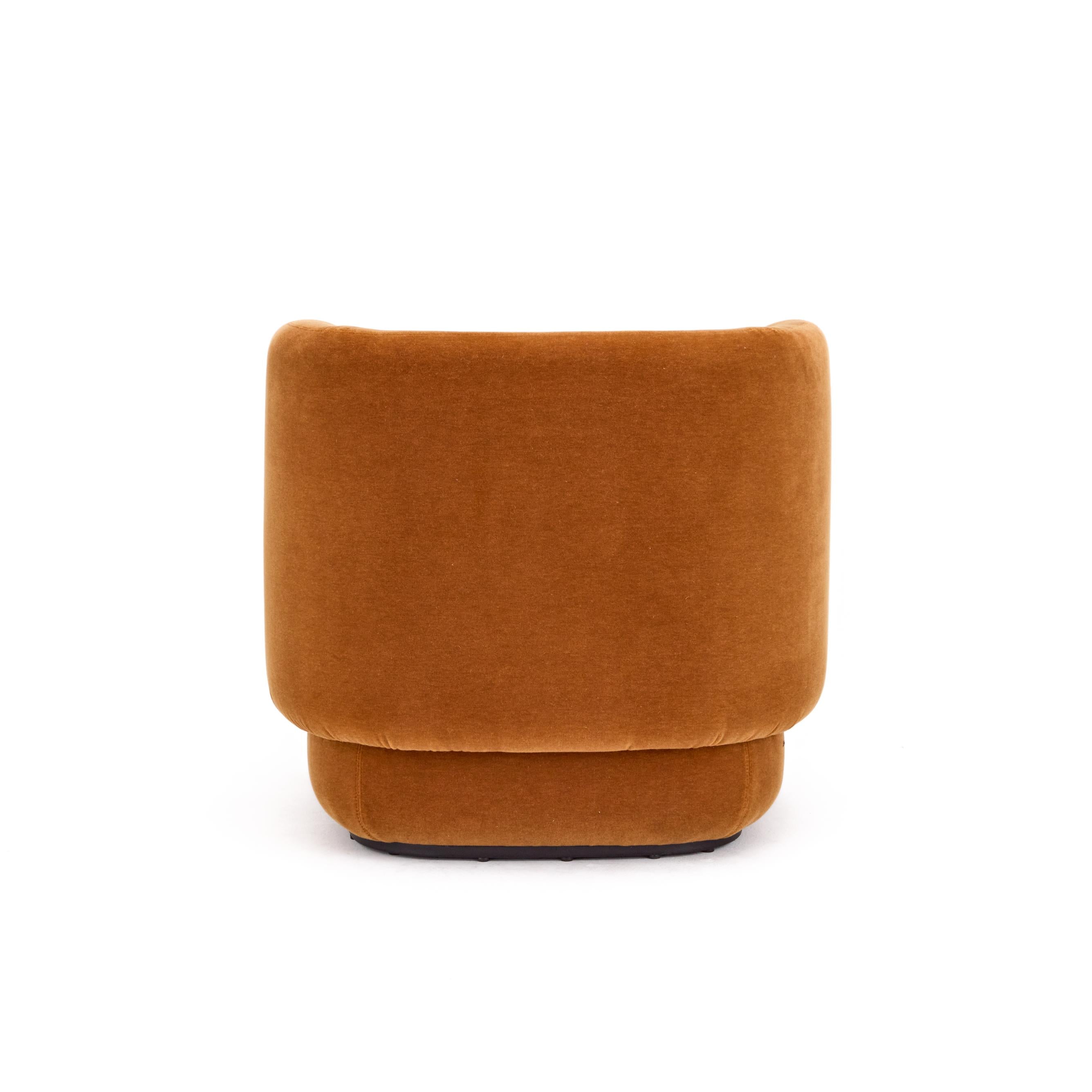 Mega Tulip Armchair Low Back