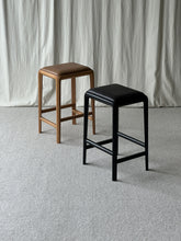 Boardwalk Stool Black Oak