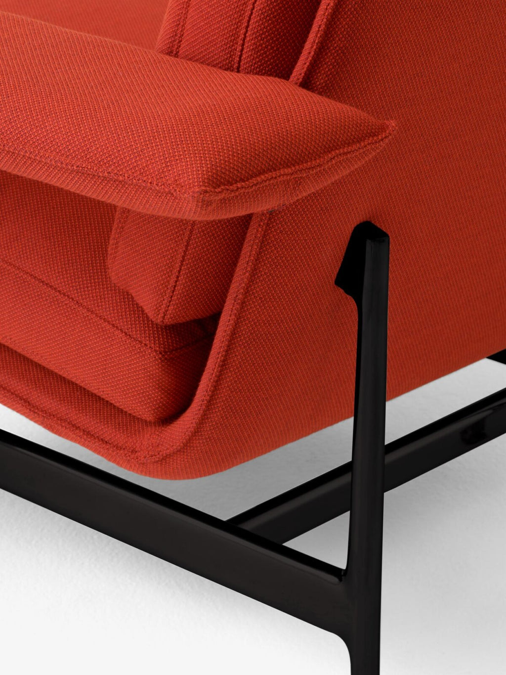 Meantime AV31 Sofa W: 237 cm