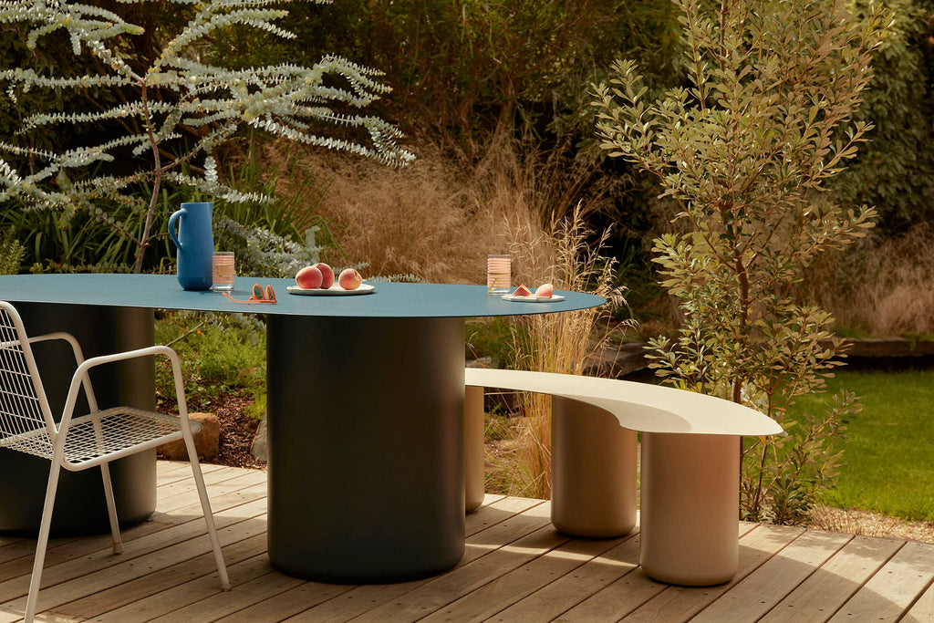 Sequence Oval Dining Table - Outdoor